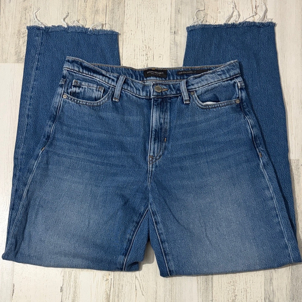 Banana Republic Women's High Rise Barrel Fit Jeans Size 27 - Picture 2 of 10